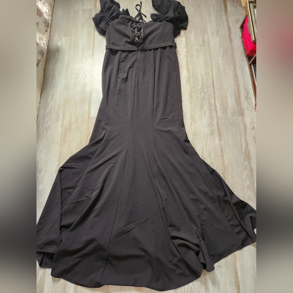NWT QQ Fashion Black Off-Shoulder Mermaid Gown, Lace-Up Back, Plus Size 1XL - Picture 13 of 14